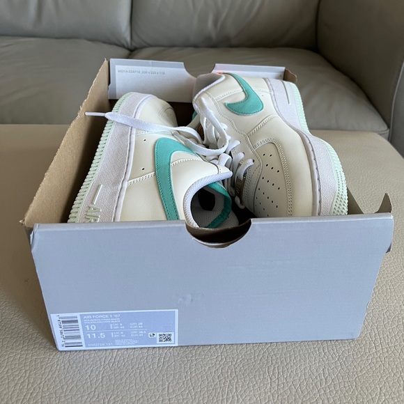 NWB - Nike Air Force 1 ‘07 Men’s Sneaker HM3728 131 - EU 44/US 10 - Picture 11 of 12